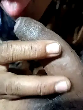 Snapshot of hairipussy2 chatting on 11.04.25 hairipussy2 online show from 11.04.25