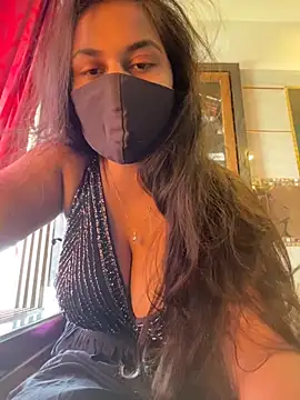 HaaniKaur online show from 11.11.25