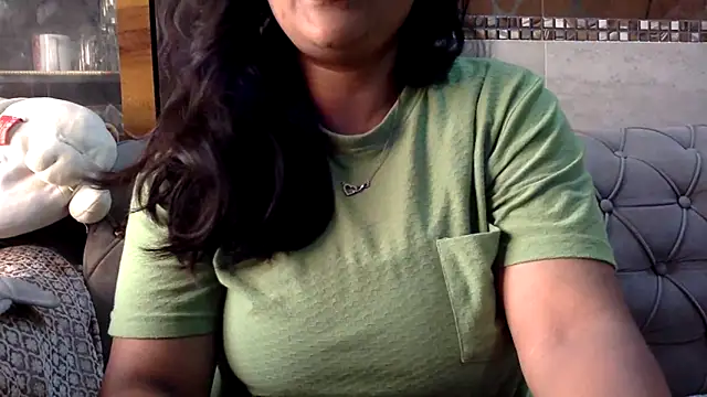 HaaniKaur online show from 04.01.26