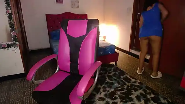 Snapshot of danielle_rose_1 chatting on 02.22.26 danielle rose 1 online show from 02.22.26