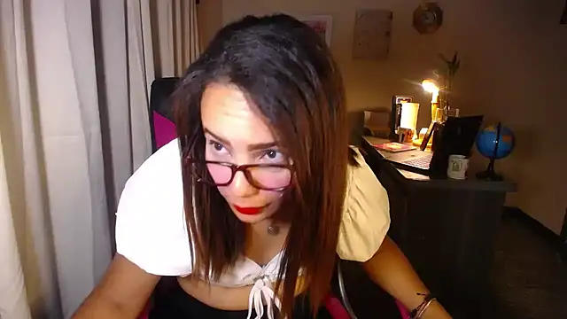 Snapshot of danielle_rose_1 chatting on 03.16.26 danielle rose 1 online show from 03.16.26