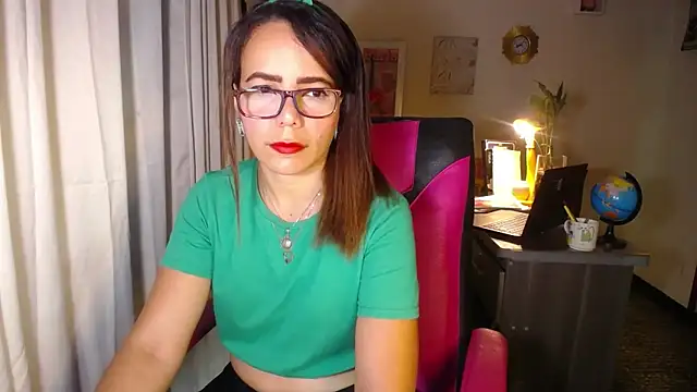 Snapshot of danielle_rose_1 chatting on 03.17.26 danielle rose 1 online show from 03.17.26