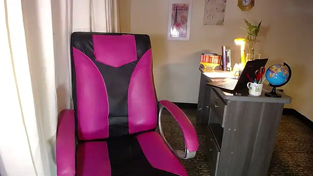 Snapshot of danielle_rose_1 chatting on 03.31.26 danielle rose 1 online show from 03.31.26