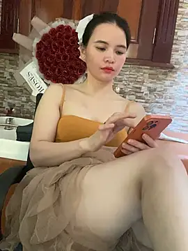 Snapshot of LiLi-Kirix99 chatting on 07.08.26 LiLi-Kirix99 online show from 07.08.26