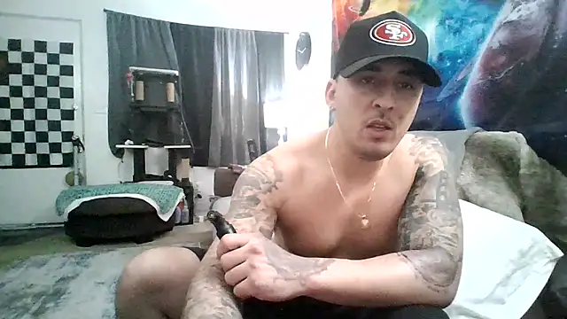 Snapshot of Antoniothedon chatting on 12.07.24 Antoniothedon online show from 12.07.24