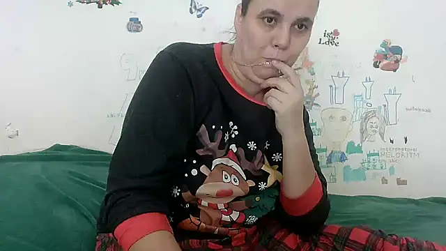 Snapshot of VixenBya chatting on 01.25.25 VixenBya online show from 01.25.25