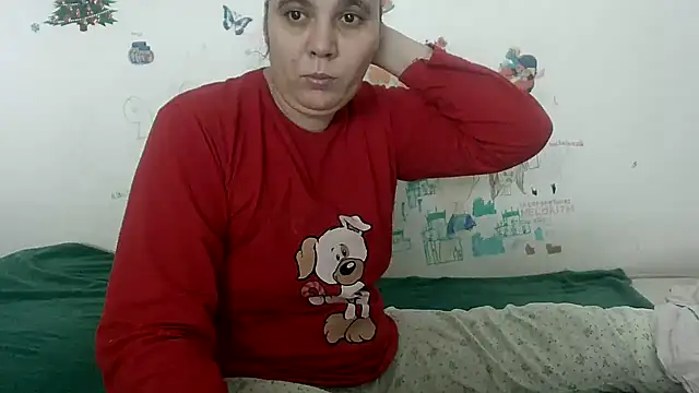 Snapshot of VixenBya chatting on 01.26.25 VixenBya online show from 01.26.25
