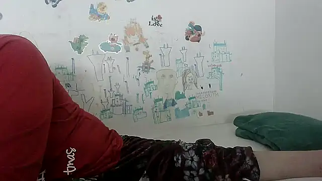 Snapshot of VixenBya chatting on 01.31.25 VixenBya online show from 01.31.25