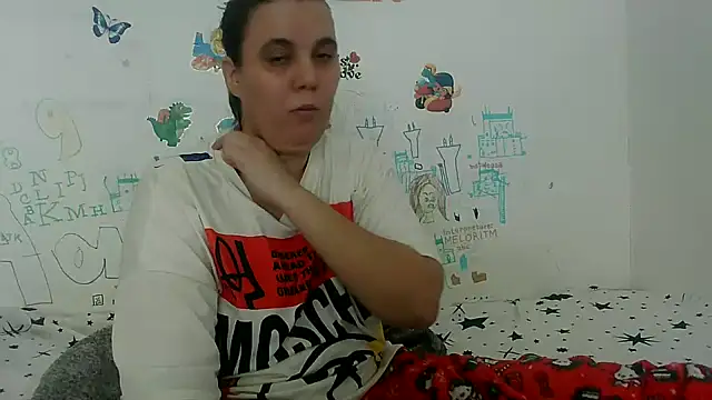 Snapshot of VixenBya chatting on 02.09.25 VixenBya online show from 02.09.25
