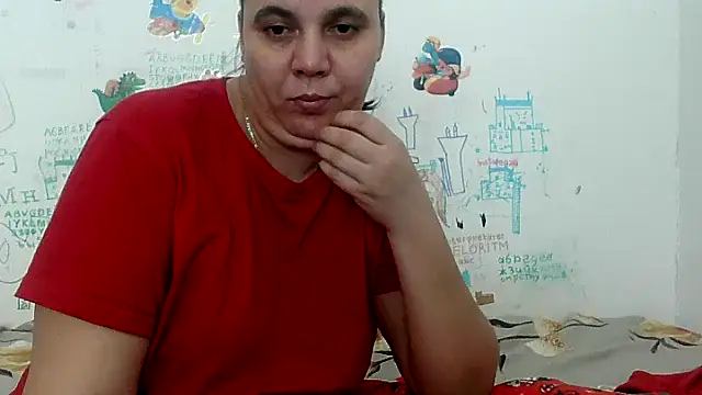 Snapshot of VixenBya chatting on 03.09.25 VixenBya online show from 03.09.25