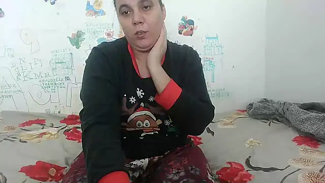 Snapshot of VixenBya chatting on 03.14.25 VixenBya online show from 03.14.25