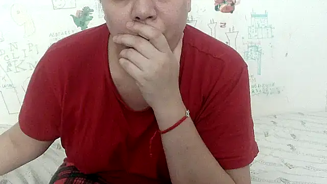 Snapshot of VixenBya chatting on 09.24.25 VixenBya online show from 09.24.25