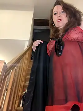 Snapshot of Candy-Desire chatting on 12.13.24 Candy-Desire online show from 12.13.24