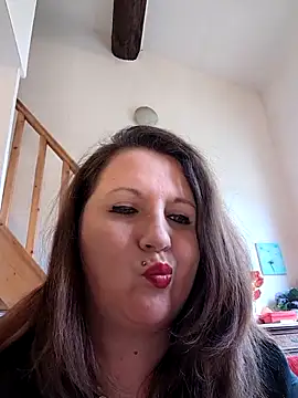 Snapshot of Candy-Desire chatting on 03.18.25 Candy-Desire online show from 03.18.25