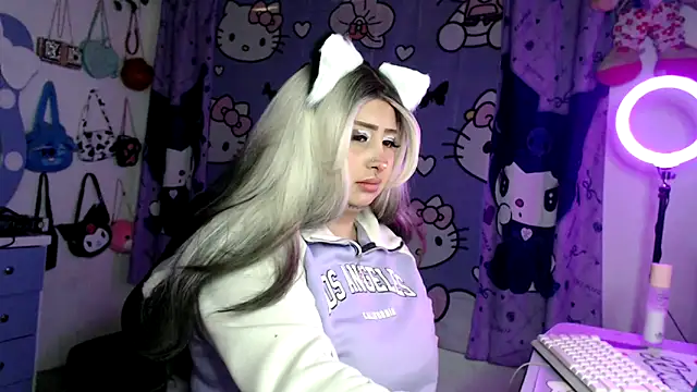 lussyevans24 online show from 02.11.26