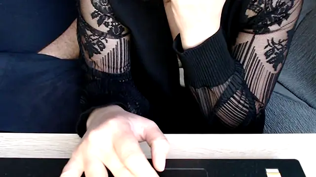 Snapshot of margotgra82 chatting on 11.11.25 margotgra82 online show from 11.11.25