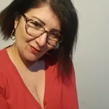 Snapshot of Viola8p chatting on 12.01.25 Viola8p online show from 12.01.25