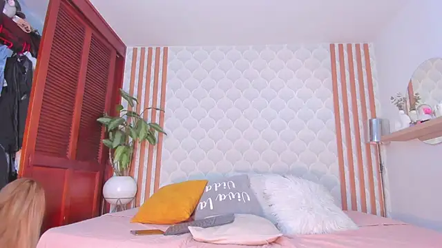 PamelaReall online show from 01.14.25