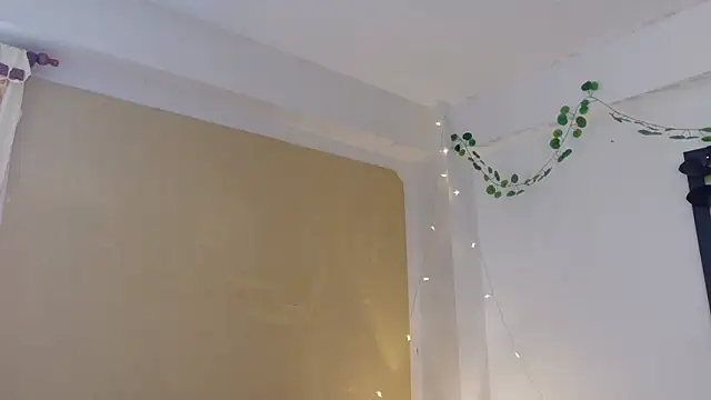 kittyzenn online show from 04.10.26