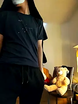 Dennis 2024 online show from 01.10.25