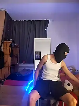 Dennis 2024 online show from 01.20.25