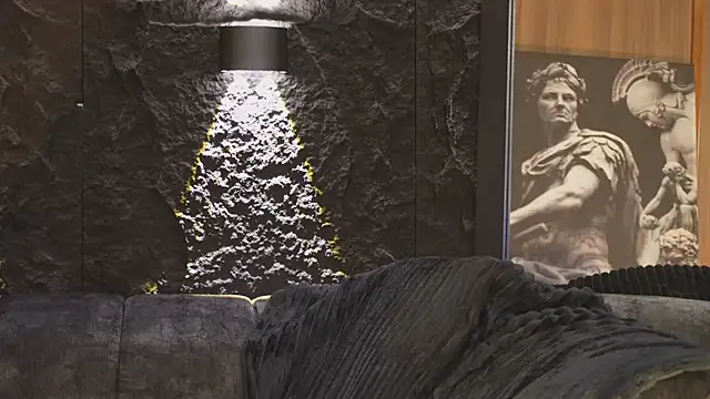 DannSaenz online show from 10.27.25