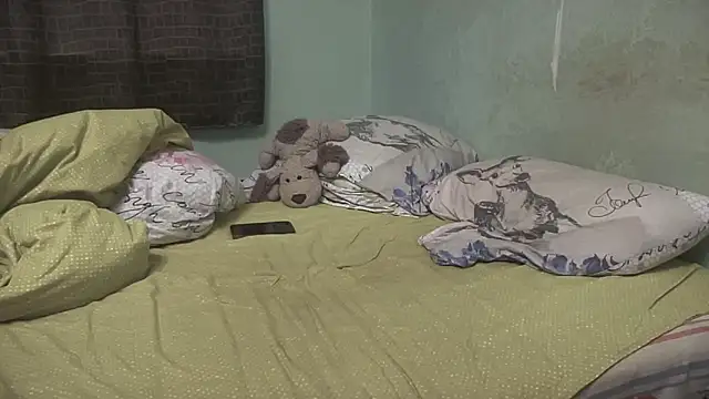 Diamond Tyler online show from 10.19.25