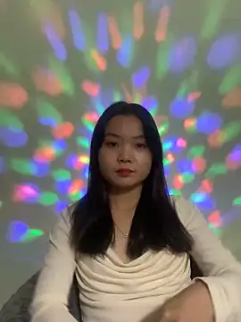 Maeve2k5 online show from 12.29.24