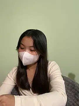 Maeve2k5 online show from 12.29.24