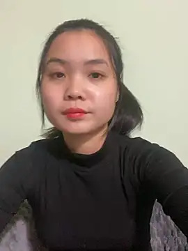 Maeve2k5 online show from 12.30.24