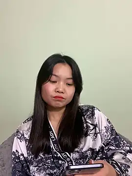 Maeve2k5 online show from 01.04.25