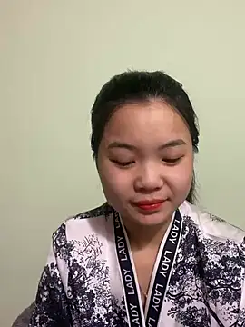 Maeve2k5 online show from 01.04.25