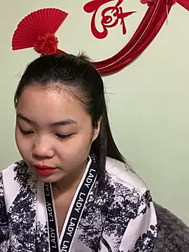 Maeve2k5 online show from 01.11.25