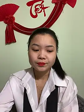 Maeve2k5 online show from 01.13.25