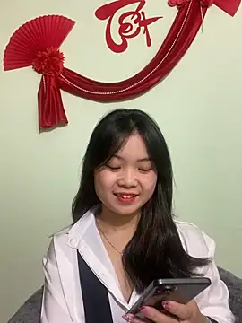 Maeve2k5 online show from 01.13.25