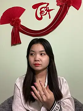 Maeve2k5 online show from 01.15.25