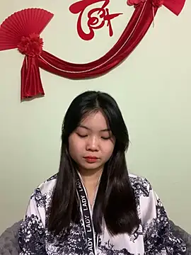 Maeve2k5 online show from 01.16.25