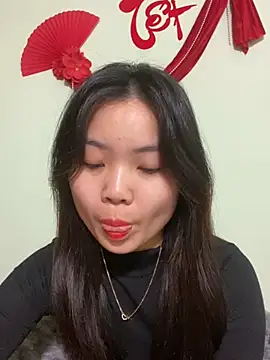 Maeve2k5 online show from 01.24.25