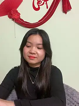 Maeve2k5 online show from 01.24.25