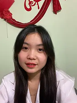 Maeve2k5 online show from 01.28.25