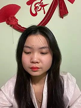 Maeve2k5 online show from 01.31.25