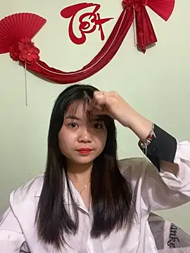 Maeve2k5 online show from 02.04.25