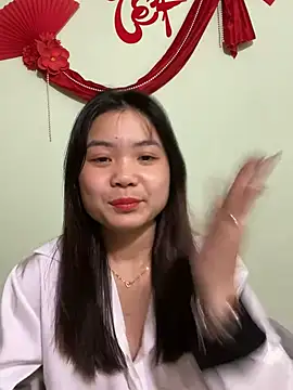 Maeve2k5 online show from 02.05.25