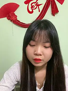 Maeve2k5 online show from 02.22.25