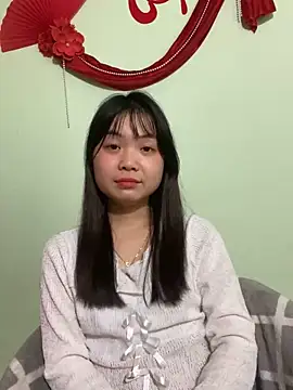 Maeve2k5 online show from 02.25.25