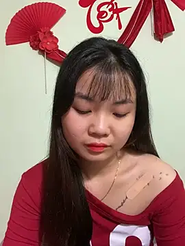 Maeve2k5 online show from 03.10.25