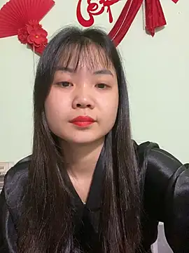 Maeve2k5 online show from 03.16.25