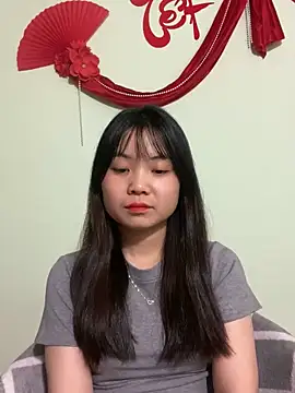 Maeve2k5 online show from 03.21.25