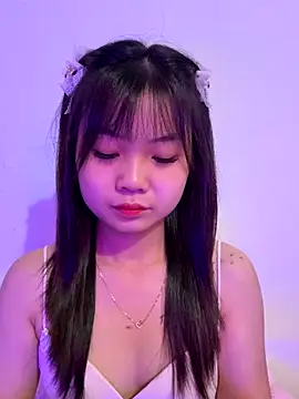 Maeve2k5 online show from 09.15.25