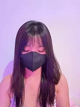 Maeve2k5 online show from 09.21.25